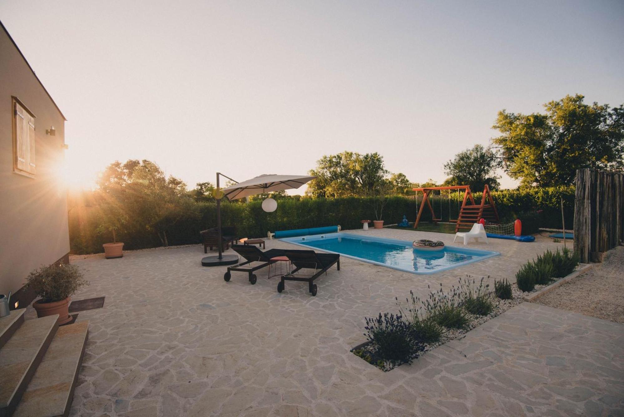 Cozy Country Home With Heated Outdoor Pool Šibenik Eksteriør billede