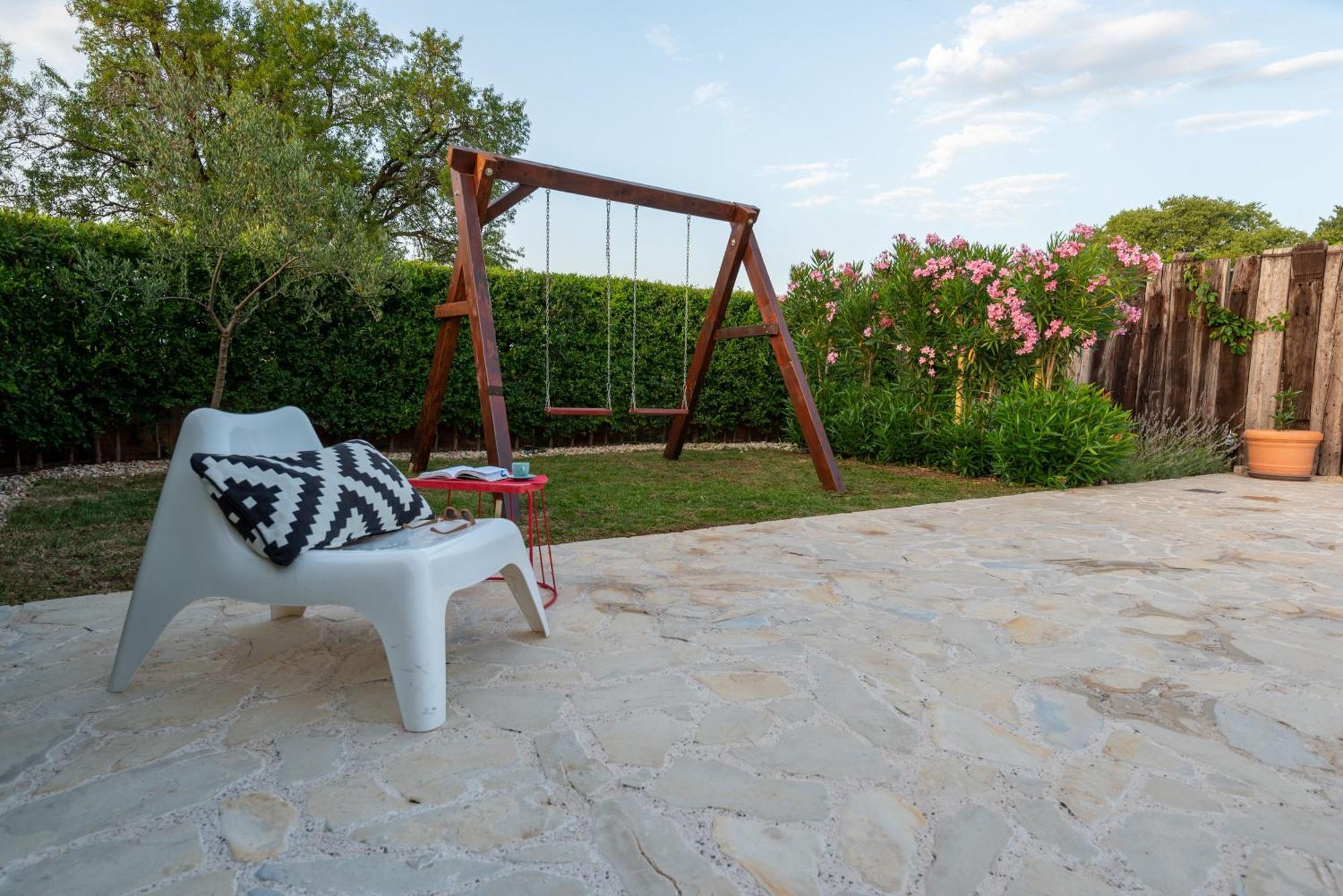 Cozy Country Home With Heated Outdoor Pool Šibenik Eksteriør billede